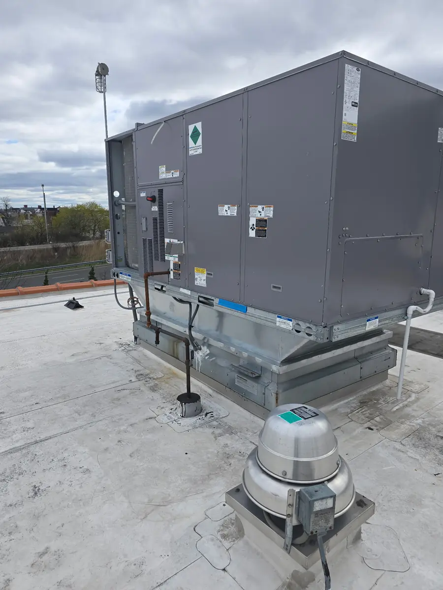 Commercial rooftop HVAC unit serviced by Cold Freeze Technologies in New Jersey